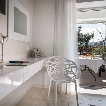 Frau Irenes Haus Appartamento *