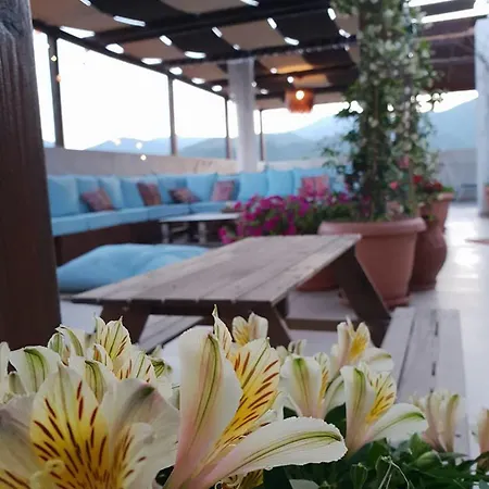 Frau Irenes Haus Apartament Sarti